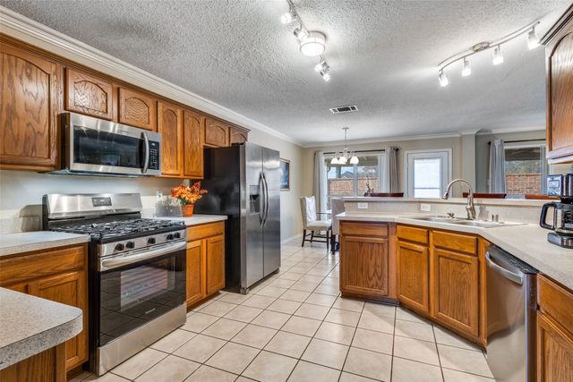 8009 Trophy Court, Rowlett, TX 75089