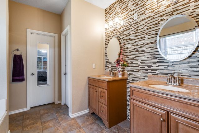 8009 Trophy Court, Rowlett, TX 75089