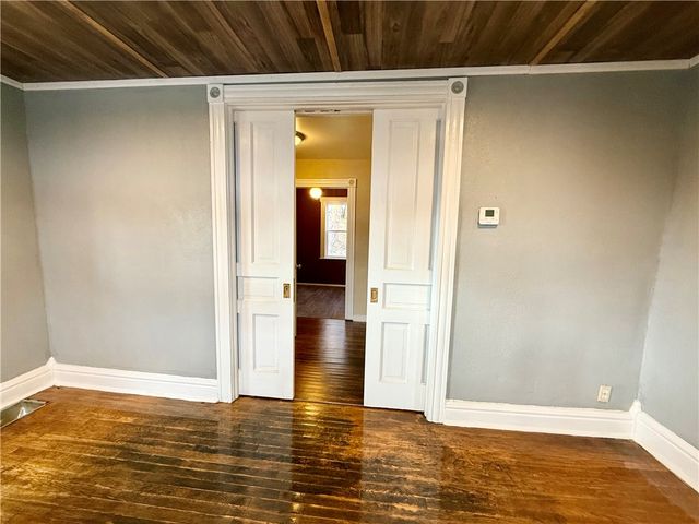 57 W Main St, Cowanshanock Twp, PA 16263