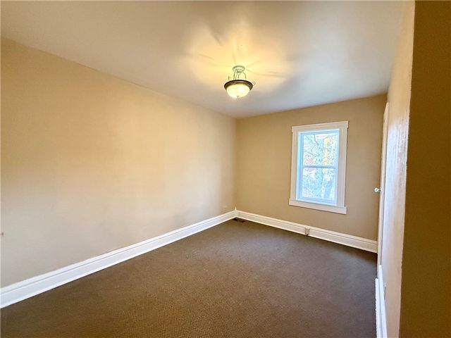 57 W Main St, Cowanshanock Twp, PA 16263