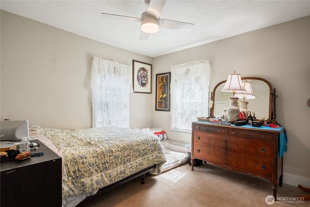 1644 22nd, Longview, WA 98632