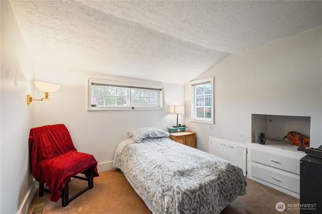 1644 22nd, Longview, WA 98632