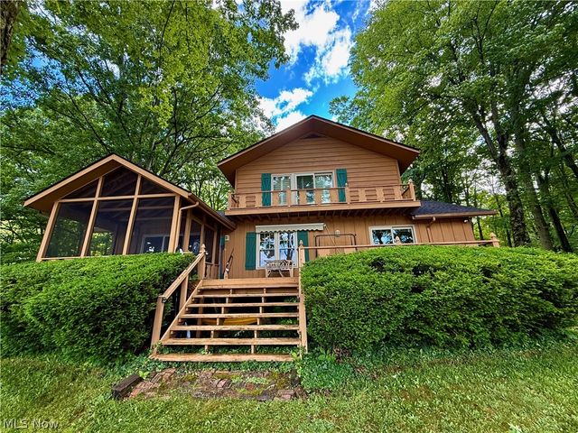 17956 Elliott Drive, Chagrin Falls, OH 44023