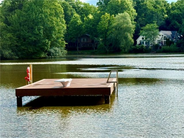 17956 Elliott Drive, Chagrin Falls, OH 44023
