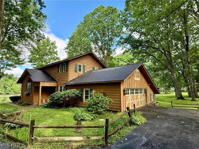 17956 Elliott Drive, Chagrin Falls, OH 44023
