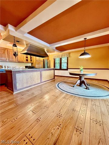 17956 Elliott Drive, Chagrin Falls, OH 44023
