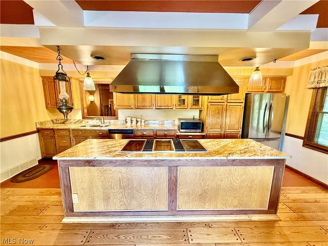17956 Elliott Drive, Chagrin Falls, OH 44023