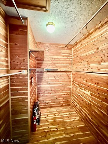 17956 Elliott Drive, Chagrin Falls, OH 44023