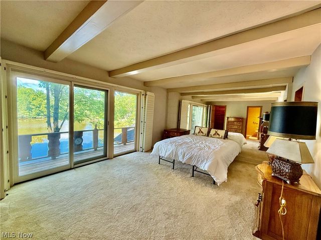 17956 Elliott Drive, Chagrin Falls, OH 44023