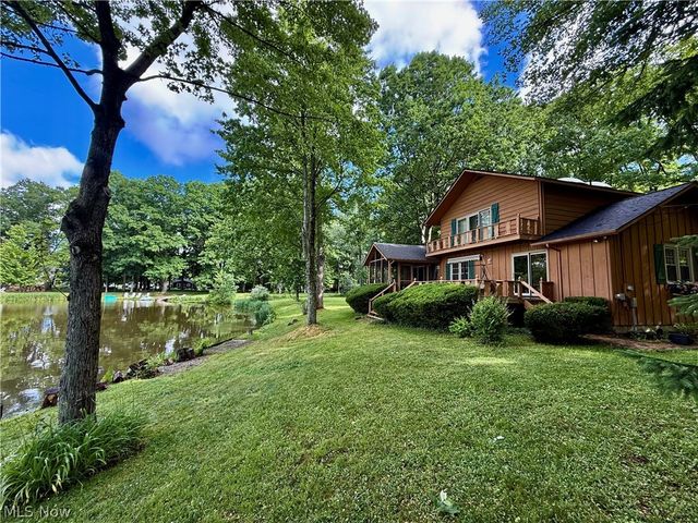 17956 Elliott Drive, Chagrin Falls, OH 44023