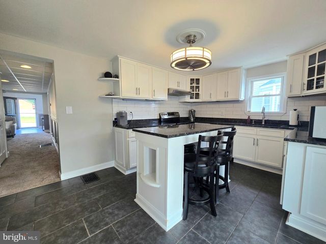 8206 W END DR W, Orchard Beach, MD 21226