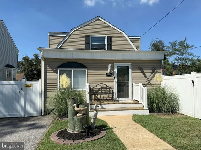 8206 W END DR W, Orchard Beach, MD 21226