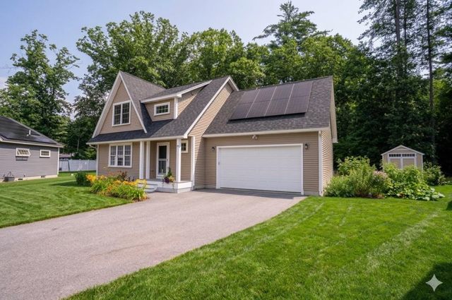 20 Beaumont Drive, Dover, NH 03820