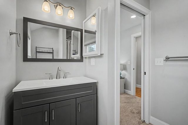 20 Beaumont Drive, Dover, NH 03820