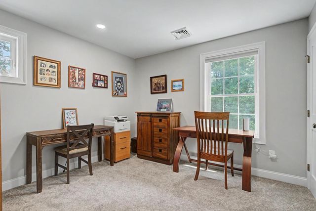 20 Beaumont Drive, Dover, NH 03820