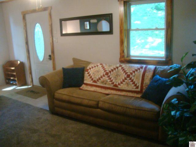 393 Lake Vista Drive, Cadiz, KY 42211