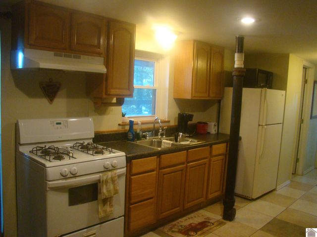 393 Lake Vista Drive, Cadiz, KY 42211