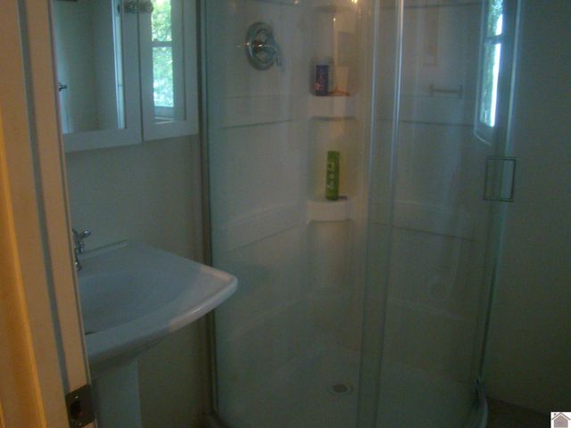 393 Lake Vista Drive, Cadiz, KY 42211