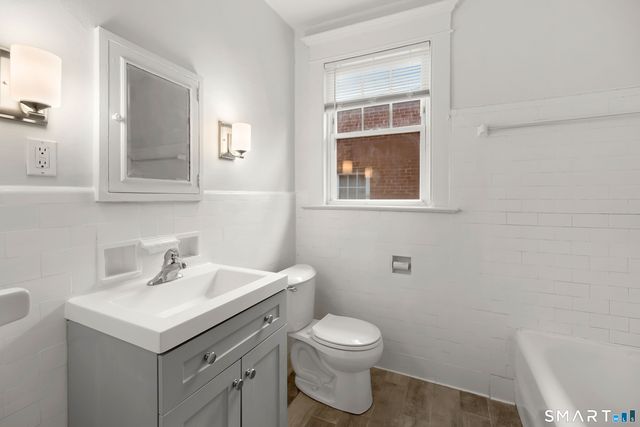 155 Elm Street 12, West Haven, CT 06516