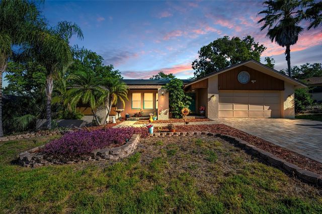 760 VILLAGE WAY, Palm Harbor, FL 34683