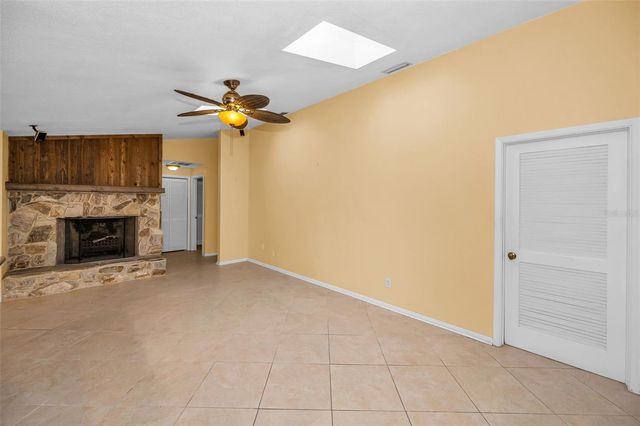 760 VILLAGE WAY, Palm Harbor, FL 34683