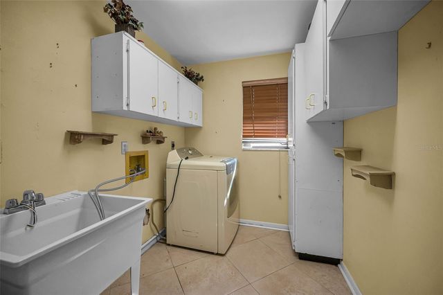 760 VILLAGE WAY, Palm Harbor, FL 34683