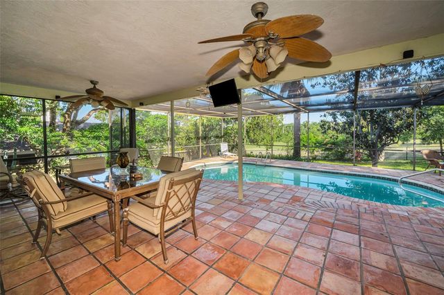 760 VILLAGE WAY, Palm Harbor, FL 34683