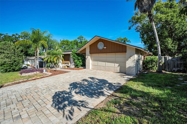 760 VILLAGE WAY, Palm Harbor, FL 34683