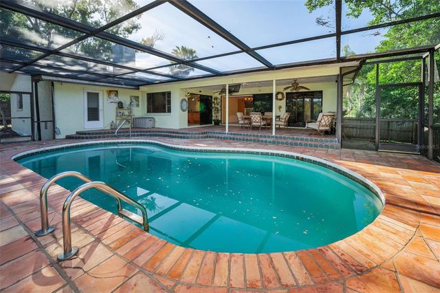 760 VILLAGE WAY, Palm Harbor, FL 34683