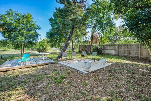 760 VILLAGE WAY, Palm Harbor, FL 34683