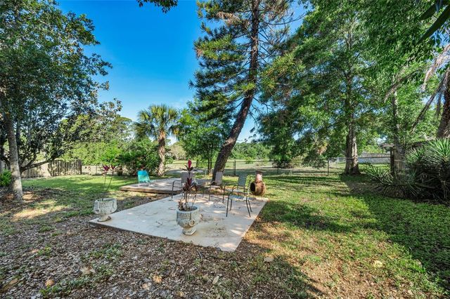 760 VILLAGE WAY, Palm Harbor, FL 34683