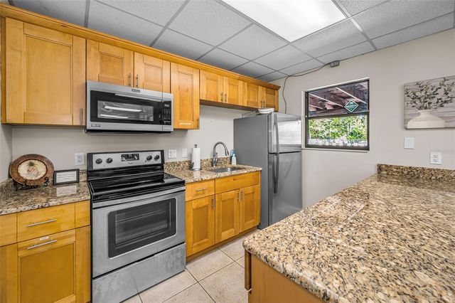 760 VILLAGE WAY, Palm Harbor, FL 34683