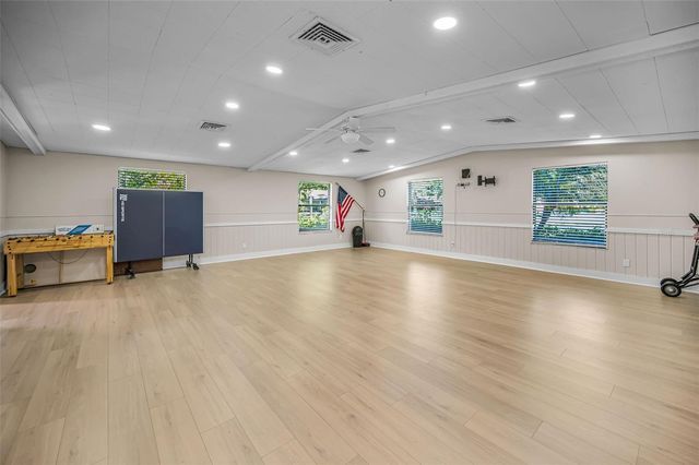 760 VILLAGE WAY, Palm Harbor, FL 34683