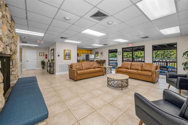 760 VILLAGE WAY, Palm Harbor, FL 34683