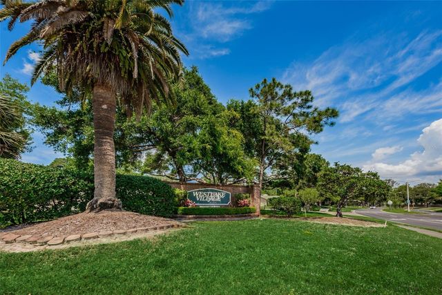 760 VILLAGE WAY, Palm Harbor, FL 34683