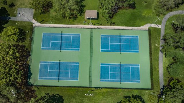 760 VILLAGE WAY, Palm Harbor, FL 34683