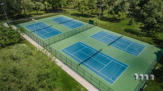 760 VILLAGE WAY, Palm Harbor, FL 34683