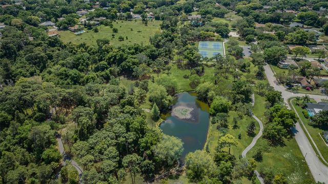 760 VILLAGE WAY, Palm Harbor, FL 34683