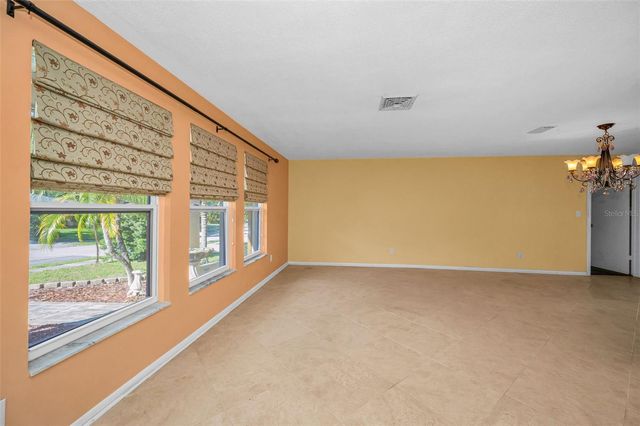 760 VILLAGE WAY, Palm Harbor, FL 34683