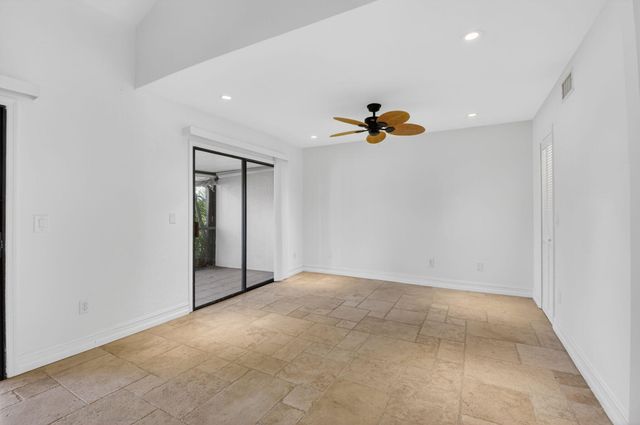 10253 Riverbend Terrace, Boca Raton, FL 33498