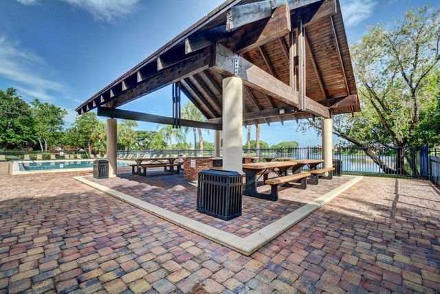 10253 Riverbend Terrace, Boca Raton, FL 33498