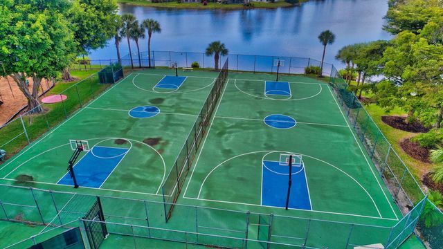 10253 Riverbend Terrace, Boca Raton, FL 33498