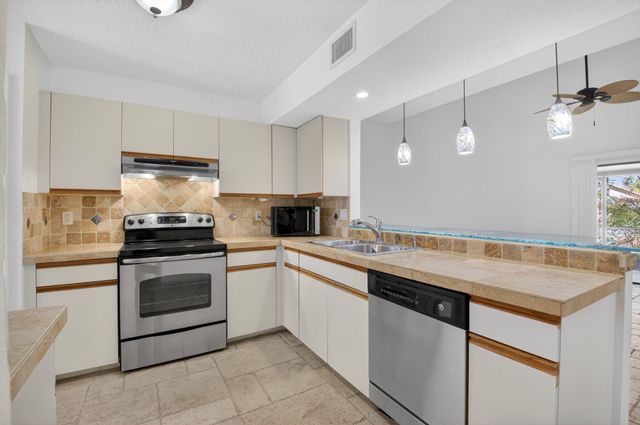 10253 Riverbend Terrace, Boca Raton, FL 33498