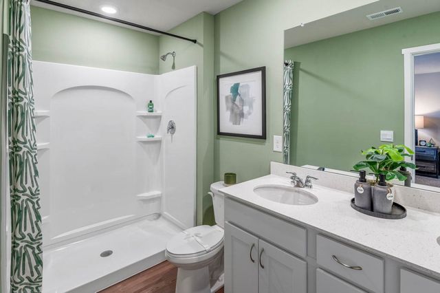 4546 SE Rockford Avenue, West Des Moines, IA 50265