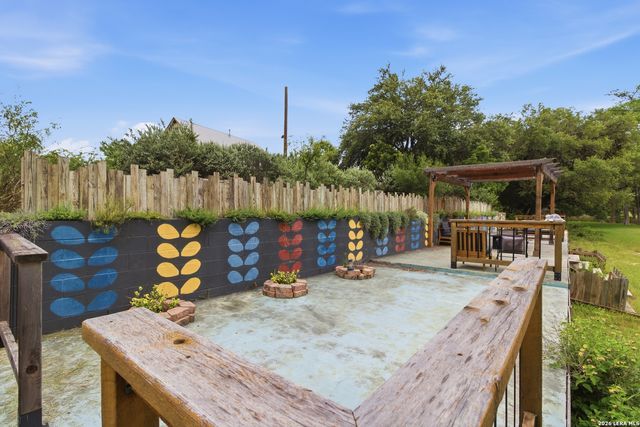 1275 LACEY DR, Bandera, TX 78003