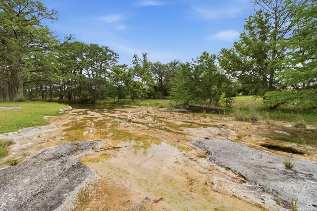 1275 LACEY DR, Bandera, TX 78003