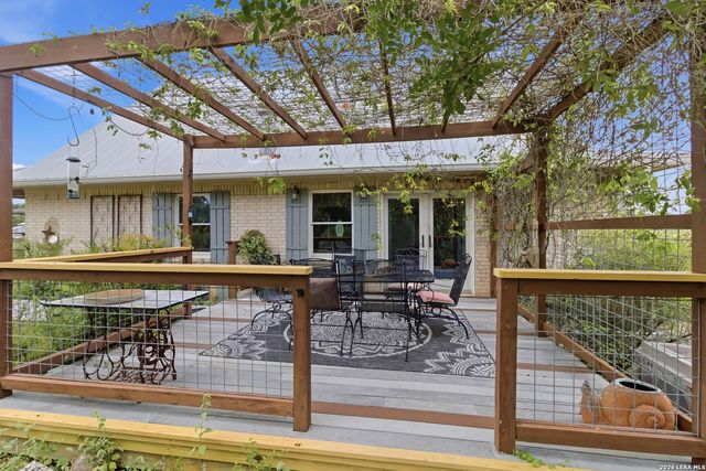 1275 LACEY DR, Bandera, TX 78003