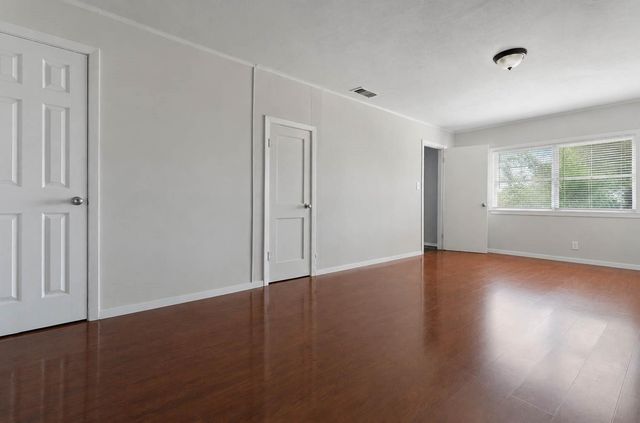 7217 Parker Road, Houston, TX 77016