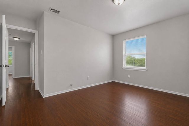 7217 Parker Road, Houston, TX 77016
