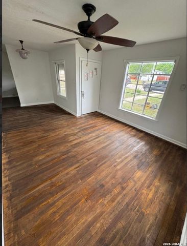 122 COLGLAZIER AVE, San Antonio, TX 78223